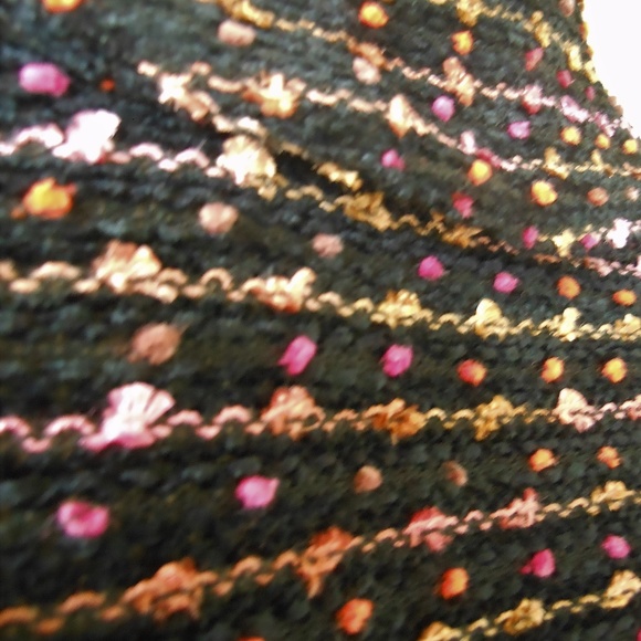 ANDRIA LIEU COLLECTION Top Career Wear - Picture 7 of 8